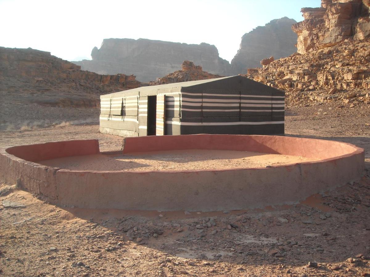 Hotel Bedouin House Camp Wadi Rum Exterior foto