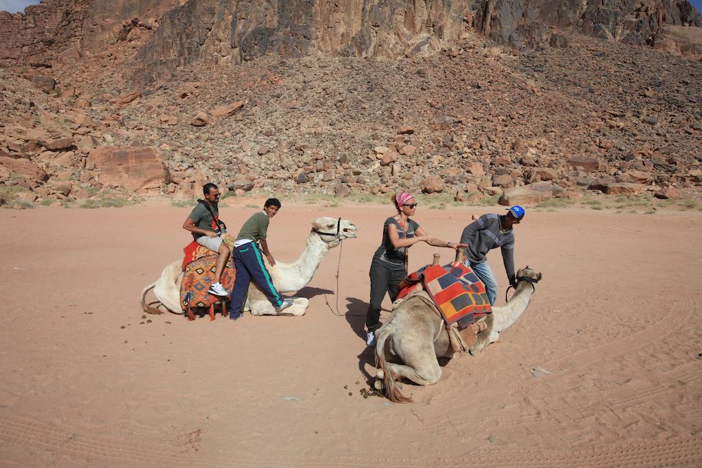 Hotel Bedouin House Camp Wadi Rum Exterior foto